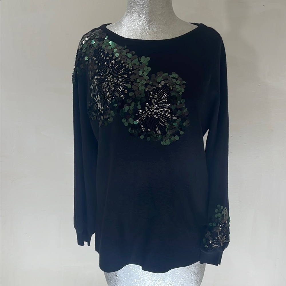 Chicos women’s black sweatshirt